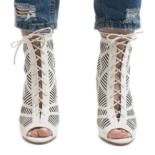 Białe botki na szpilce 1610-225 2