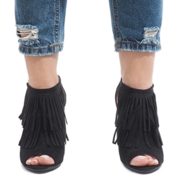 Czarne botki boho na szpilce 1551-149 2