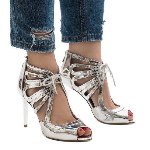 Srebrne odkryte botki lakierowane C-003 szare 1