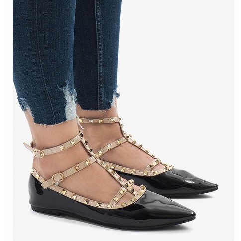 Czarne lakierowane balerinki 127-12 1