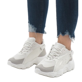 Białe modne obuwie sportowe 9115 1