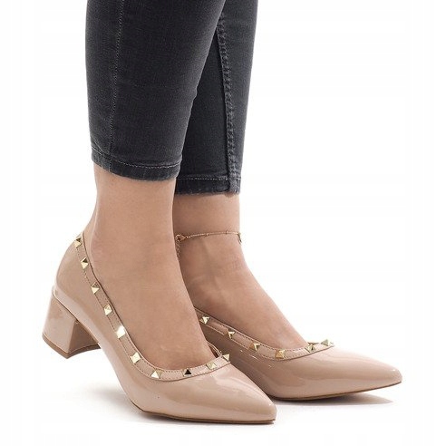 Różowe lakierowane czółenka na słupku X-70 2