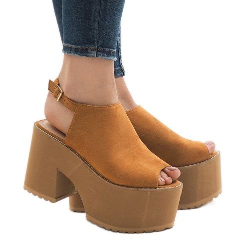 Camel sandały na masywnym klocku B8290 brązowe 2