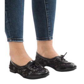 Czarne tenisówki z koronki HC236 1