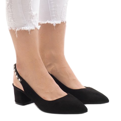 Czarne czółenka na szpilce FM98502-2 1