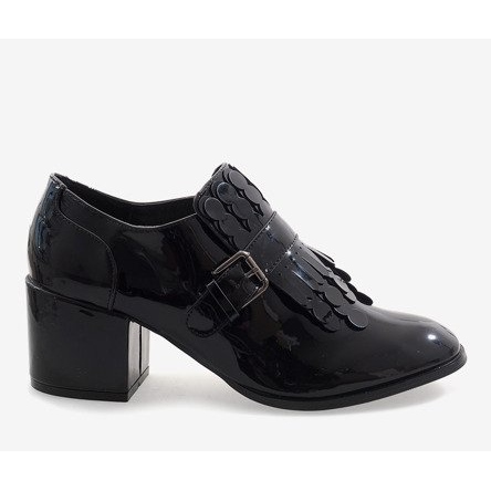 Czarne lakierowane botki na obcasie PZY-02 2