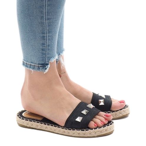 Czarne klapki jeans ćwieki 7087 1