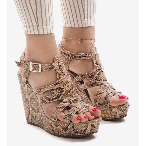 Camel sandały na koturnie A-7A brązowe 1