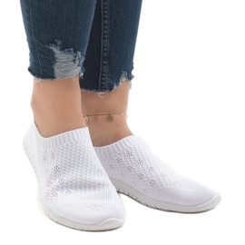 Białe obuwie sportowe B111-13 2