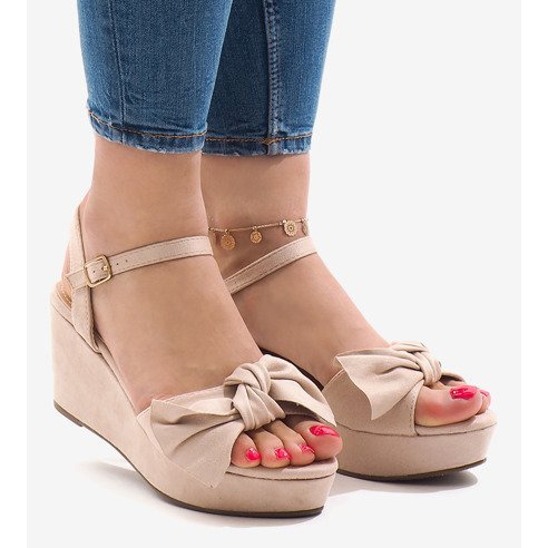 Różowe sandały na koturnie z kokardką F055 czerwone 2