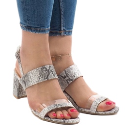 Wężowe sandaly na słupku zamsz S-7346 białe 1