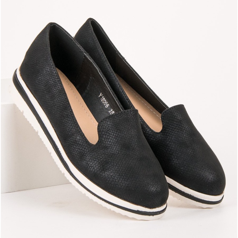 Kayla Czarne Lordsy 1