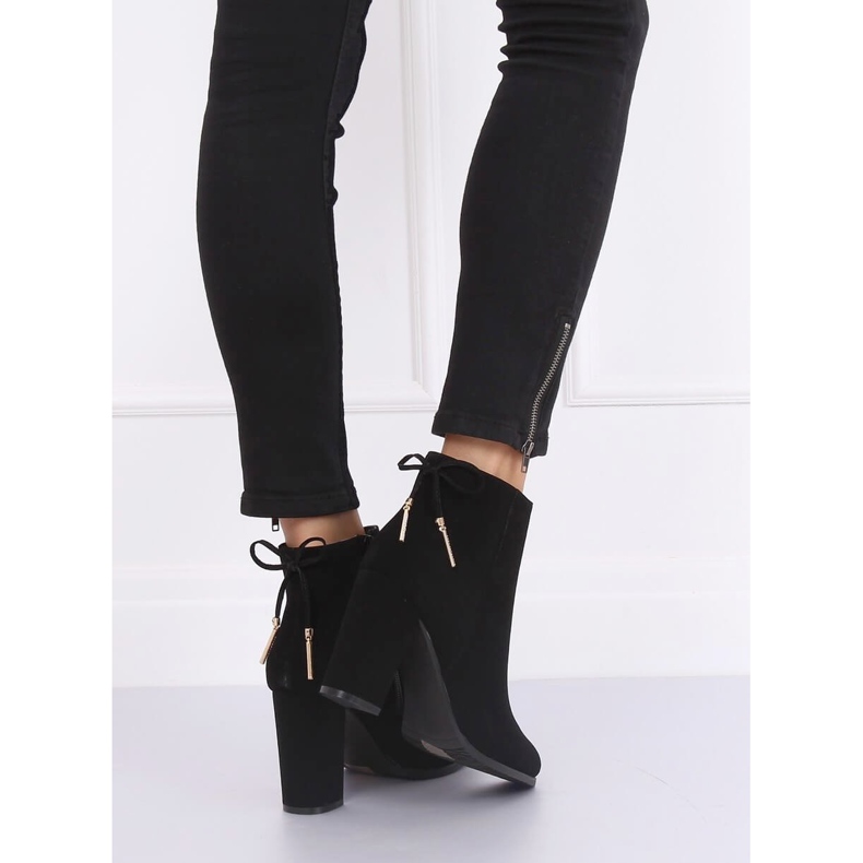 Eleganckie botki na obcasie czarne NS055P Black 1