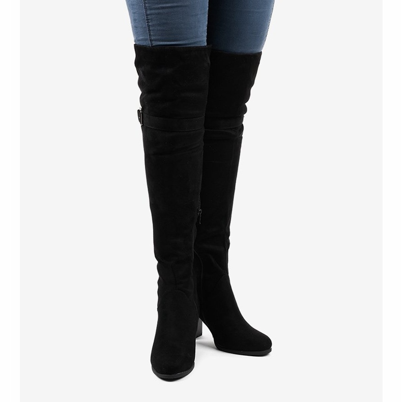 Czarne zamszowe kozaki na słupku ocieplane R18-17 2