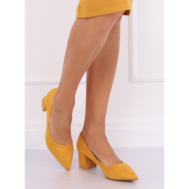 Czółenka na szerokim obcasie żółte KJ-10 Yellow 2