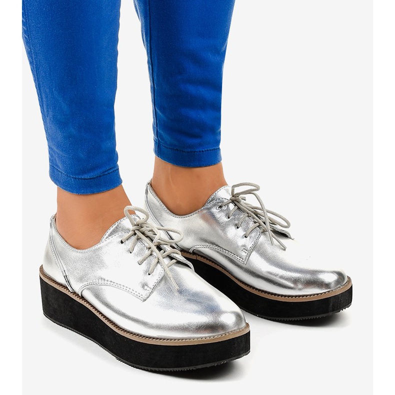 Srebrne eleganckie półbuty sznurowane 2017-1 szare 1