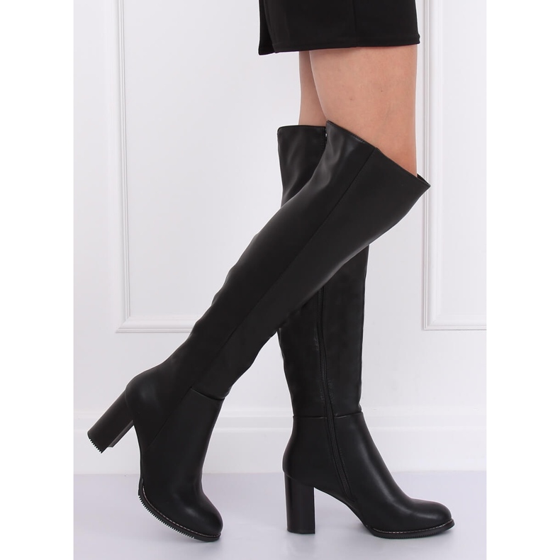 Muszkieterki licowe na słupku czarne F128 Black 2