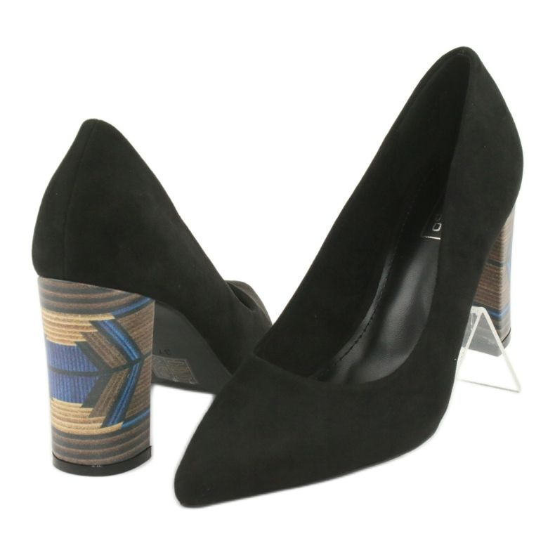 Czółenka zamszowe Filippo 1103 czarne 4