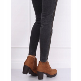 Półbuty na obcasie brązowe 8B883 Khaki 1