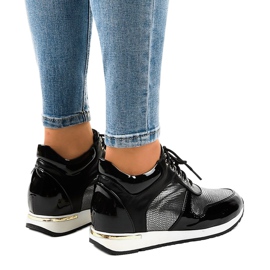 Czarne sneakersy na koturnie sznurowane S0054-1 2