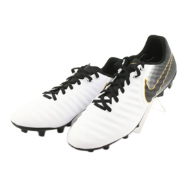 Buty piłkarskie Nike Tiempo Legend 7 Academy Fg M AO2596-100 białe 1
