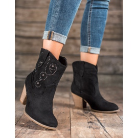 Small Swan Kowbojki Na Obcasie czarne 1