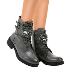 Szare botki damskie z klamrą i diamentami 0-251 1