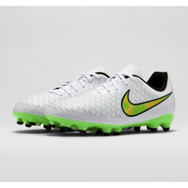 Buty piłkarskie Nike Magista Onda Fg Jr 651653-130 białe białe 3