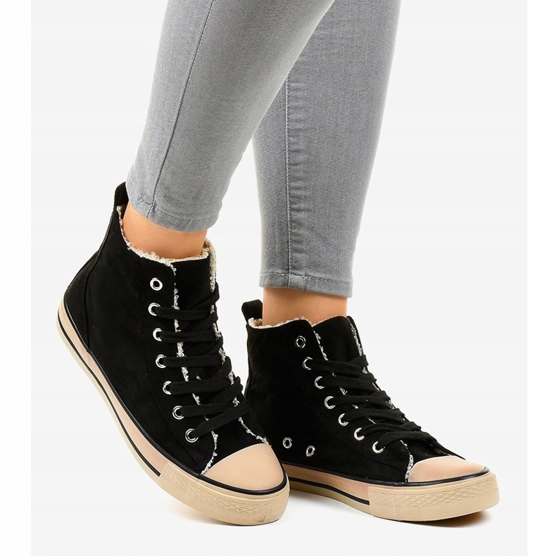 Czarne ocieplane trampki T-040 2