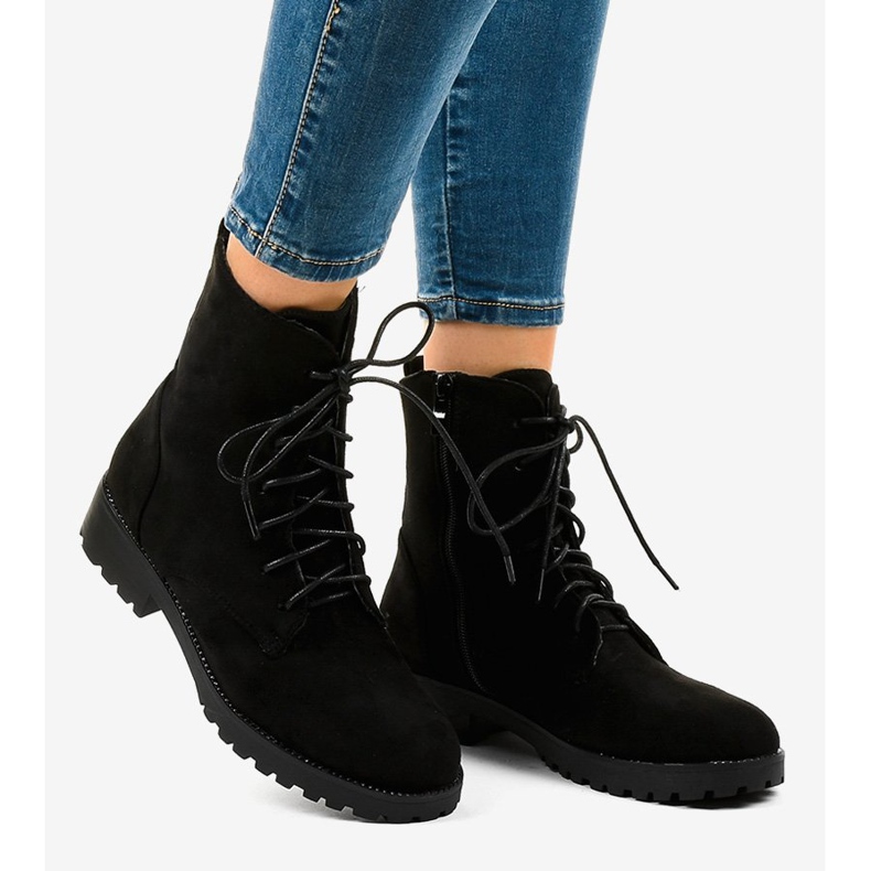Czarne zamszowe botki sznurowane C-7192 2