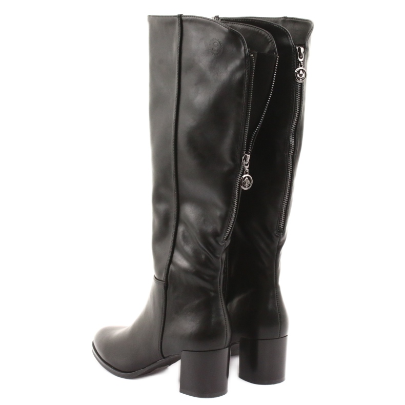 Kozaki czarne Sergio leone 4