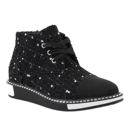 Czarne sznurowane botki TS01P 1