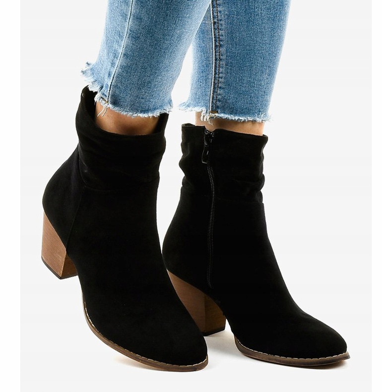 Czarne zamszowe botki kowbojki E2250 2