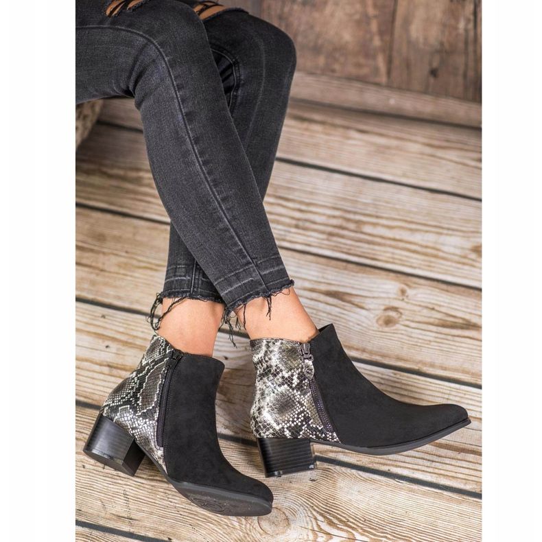 Kylie Czarne Botki Snake Print 1