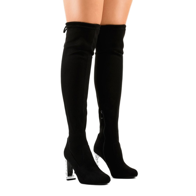 Czarne zamszowe kozaki na słupku BM177 1