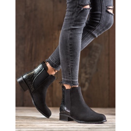 Erynn Czarne Sztyblety Snake Print 1