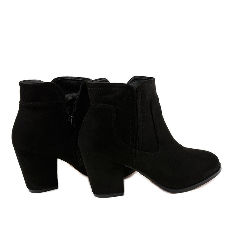 Czarne ocieplone botki na słupku A8123 2