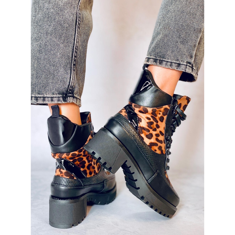 Buty na wysokiej podeszwie NS067 Leopard czarne 2