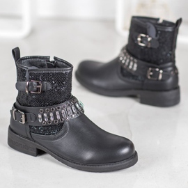 Bestelle Czarne Workery 1