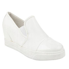 Białe sneakersy na koturnie wsuwane R27-5 1