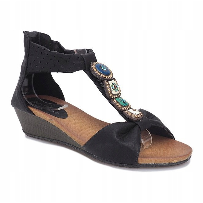 Czarne sandały na koturnie Perlina 1