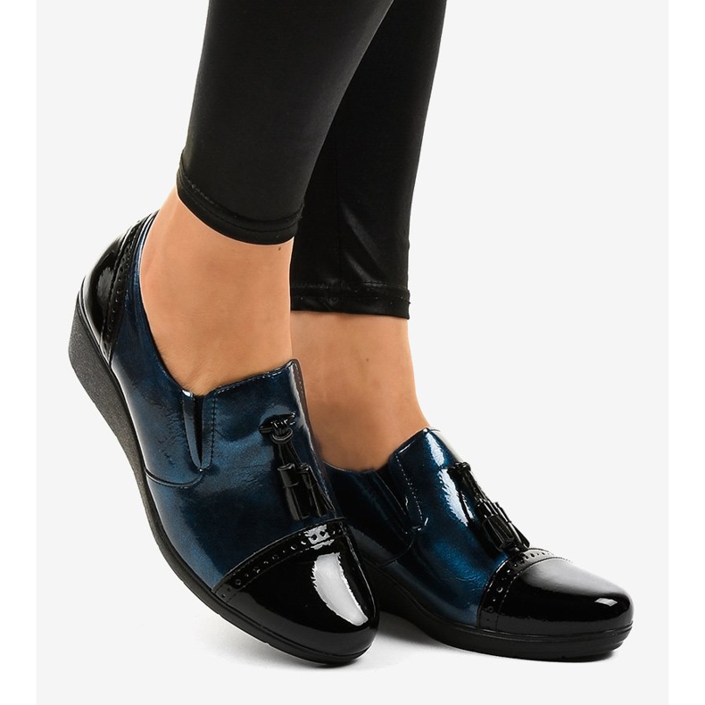 Czarne półbuty na koturnie 7-9022 granatowe 2