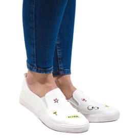 Białe trampki z nadrukami G82-2 1