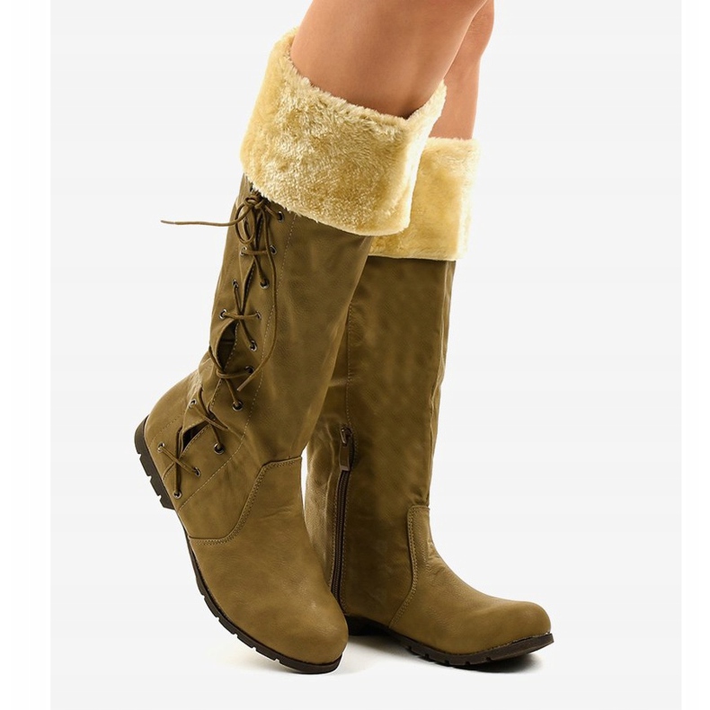 Brązowe ocieplane kozaki płaskie AF1151 2