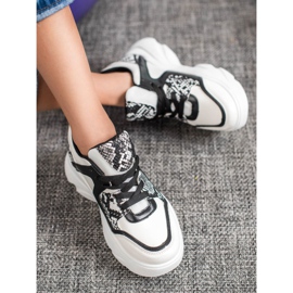 Weide Modne Sneakersy Z Eko Skóry białe czarne 1