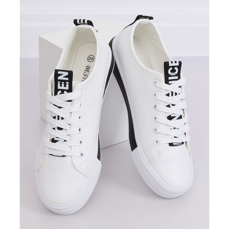 Trampki damskie biało-czarne A88-23 W-BL białe 2