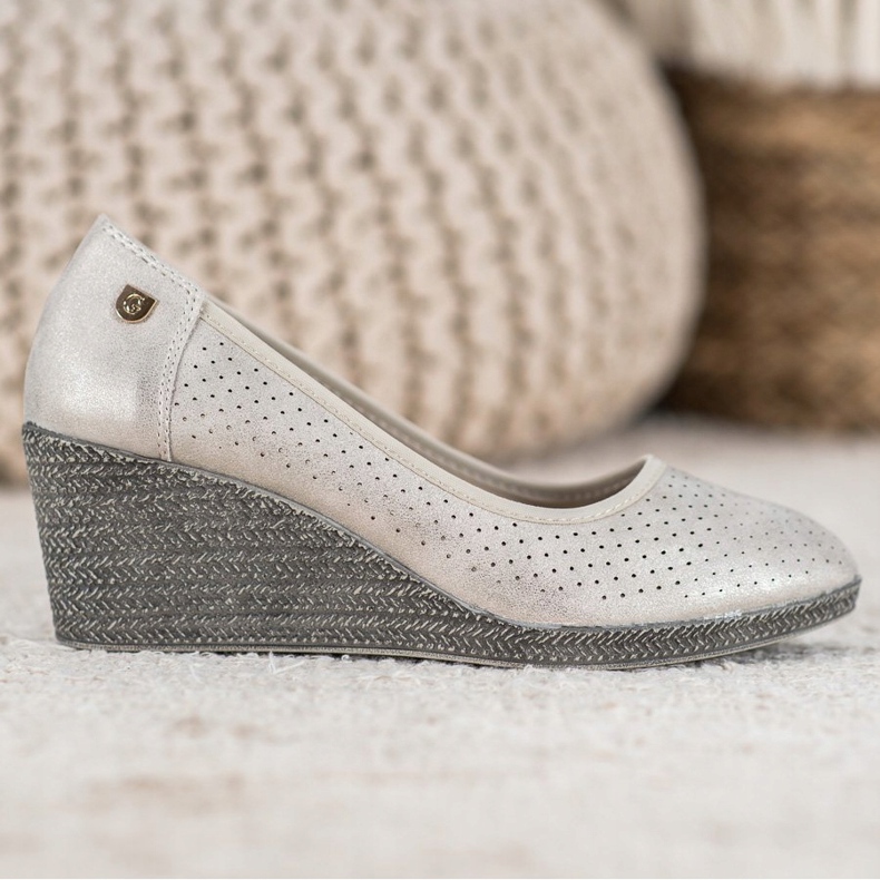 Lekkie Czółenka Na Koturnie beżowy 1