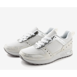 Białe obuwie sportowe sneakersy X78 8