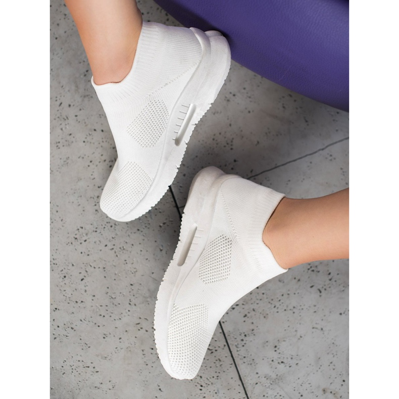 SHELOVET Tekstylne Buty Slip On białe 1