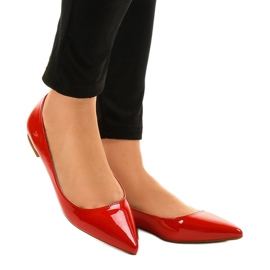 Czerwone balerinki lakierowane w szpic MM5018 1